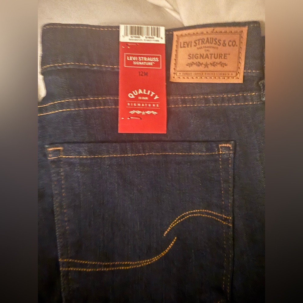 NWT Levi’s size 12 mid rise skinny jeans 👖 - Picture 2 of 3